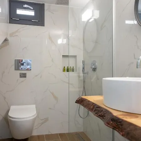 Castle View Apartment *
