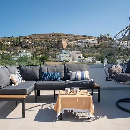 Castle View Apartment *